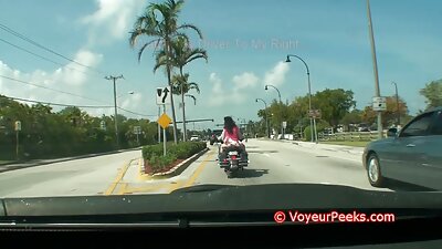 זונה בת 40 פרשה את רגליה מול גבר סקס לצפיה ישרה בחינם צעיר.