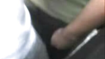 תחת סרטי פורנו לצפיה ישירה חינם שמרה בוגרת אוהבת זין צעירים.