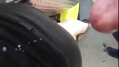 המורה הצליחה לזיין עם בחור סרטי סקס חינם לצפייה ישירה צעיר בעבודה.